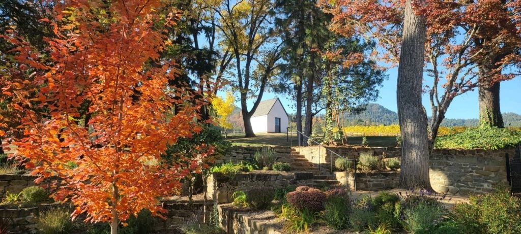 Hummingbird Estate is a stunning Harvest Hosts location in southern Oregon.