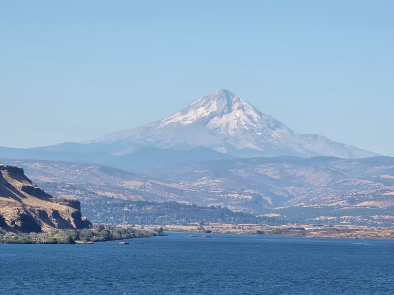 Winery stay at Columbia Gorge Bluff Winery