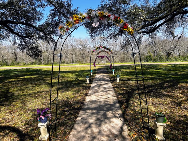 Bayoufront B&B & Tea Room Retreat