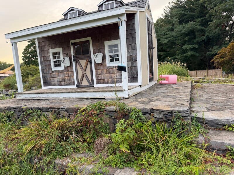 Farm stay at Charming Seasonal Farmstand RV Site