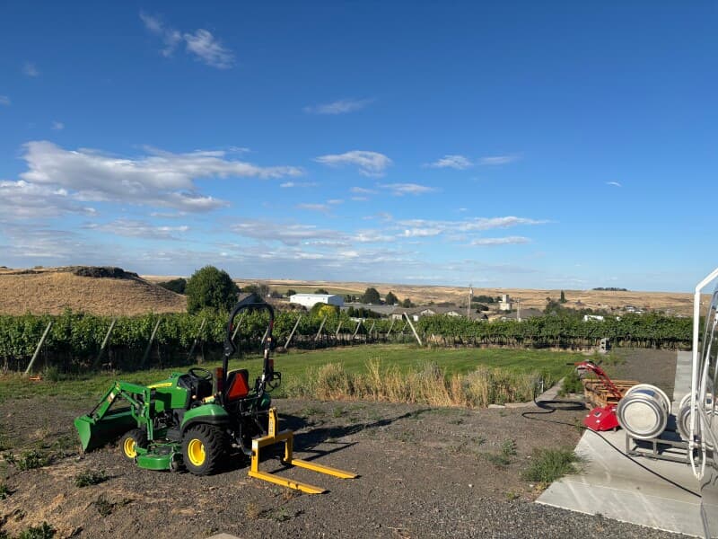 Boutique Family Winery & Vineyard Stop