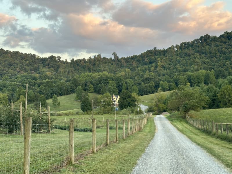 Stay at Heritage Hops & Cider on Kelly Ridge - Unique Winery RV Camping ...